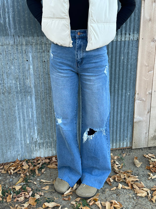 Vibrant High Rise Destress Wide Leg Jean